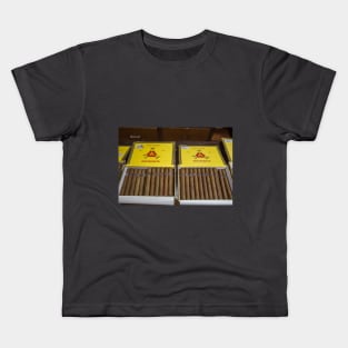 Cuba. Habana. Cigars in Boxes. Kids T-Shirt